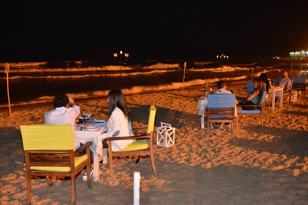 Romantic Beach Dinner at Edde Sands